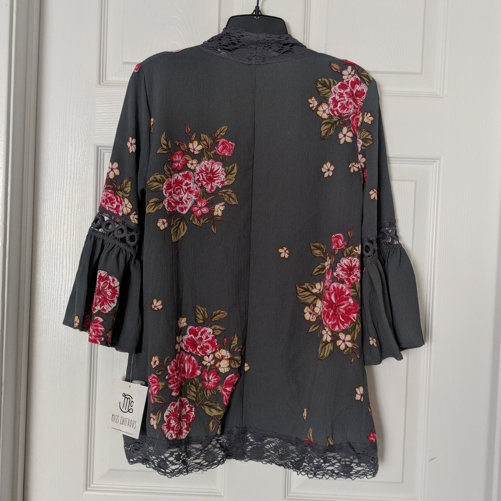 🛍️ Kimono Style Floral Cover Up - Picture 4 of 4